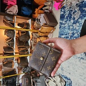 Louis Vuitton Ellipse Wallet